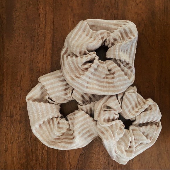 ‘GOLD RUSH’ Handmade Gold Striped Scrunchie - Picture 2 of 7